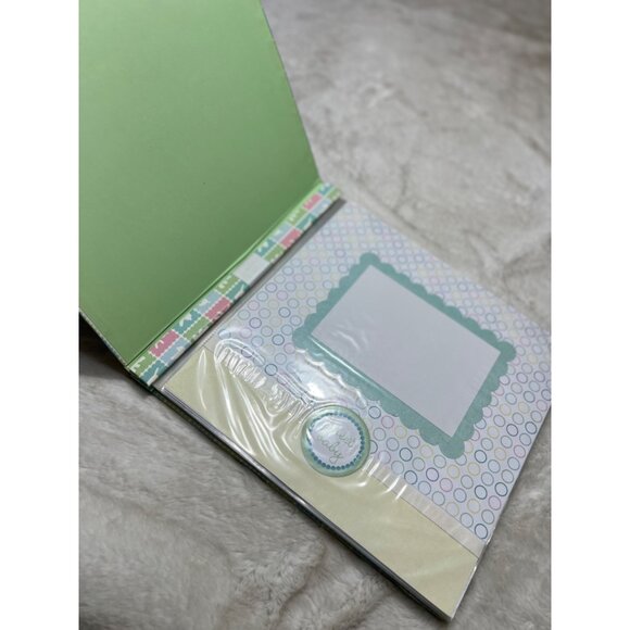 Colorbok Creative Impulse Baby Pre-Designed 12x12 Album With 20 Embellished Page - Picture 3 of 14
